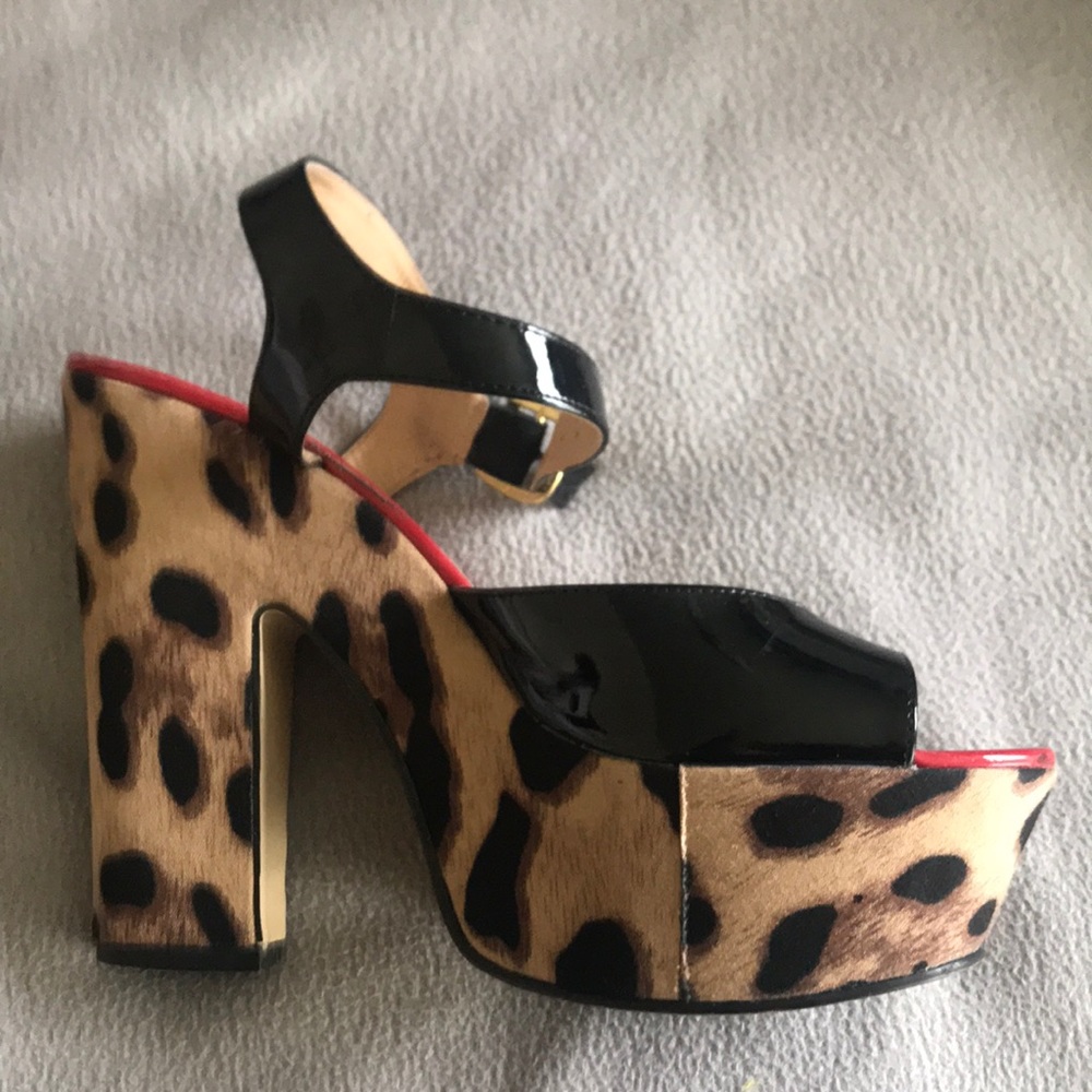 Heels - Picture 3 of 4
